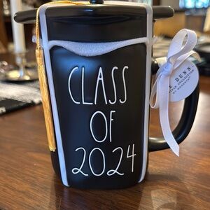 NWT Rae Dunn Class of 2024 Graduation Mug